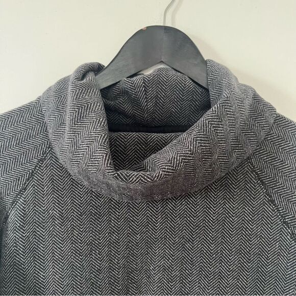 Roots Black Grey Herringbone Pattern Cowl Sweater - Picture 5 of 7